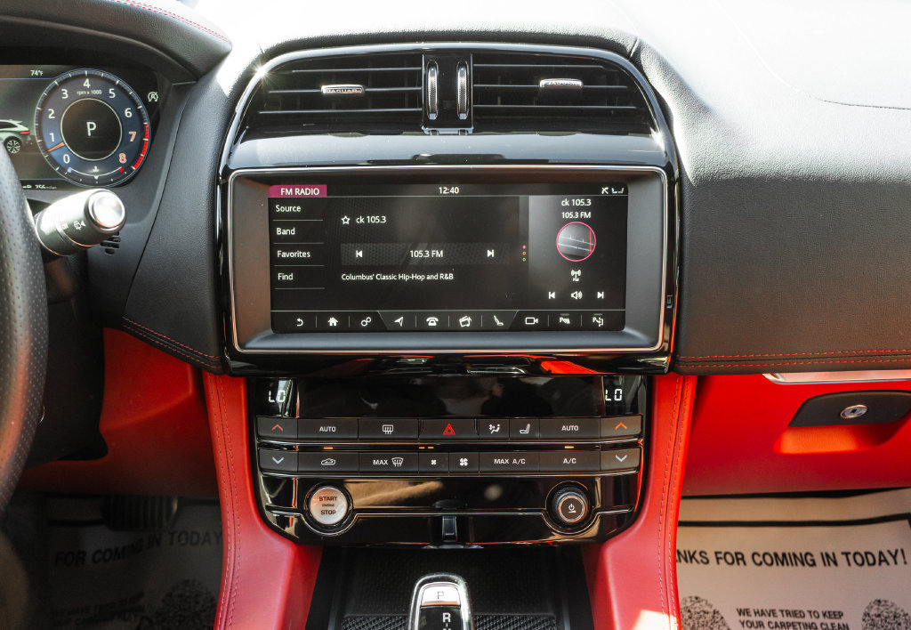 Used 2020 Jaguar F-PACE SVR AWD/4WD image 19
