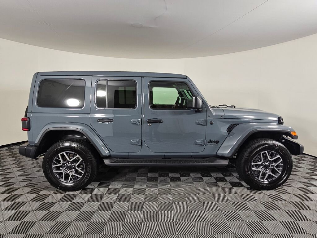 New 2026 Jeep Wrangler Sahara image 3