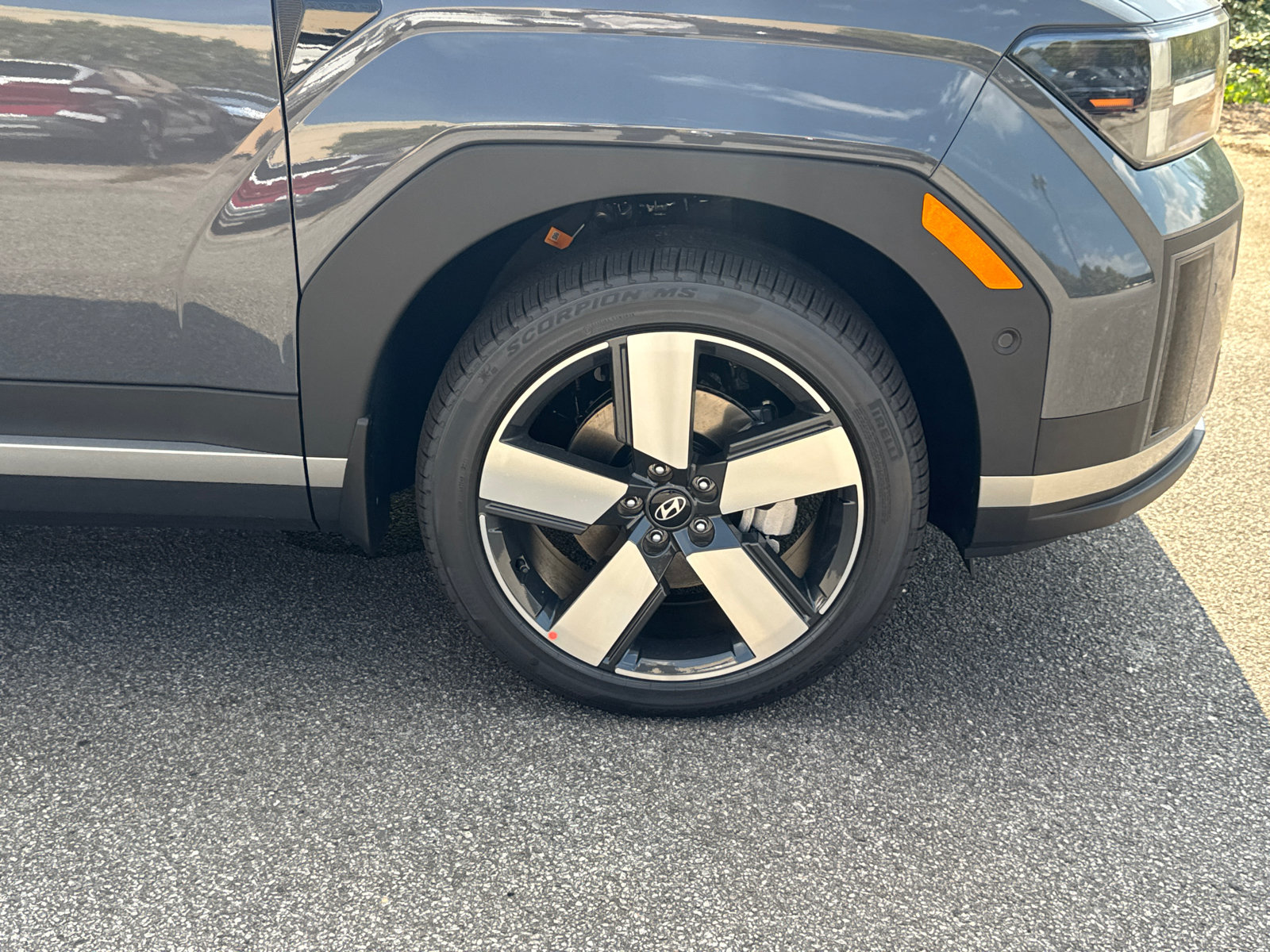 New 2027 Hyundai Santa Fe Limited FWD image 13