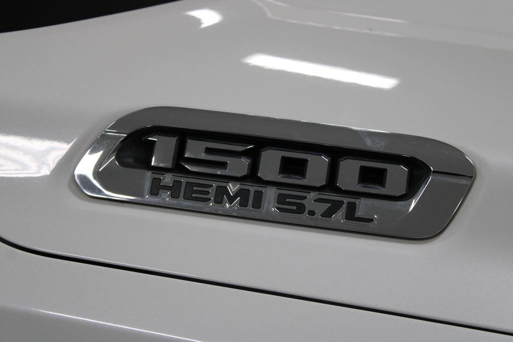 Used 2019 RAM 1500 Limited AWD/4WD image 12