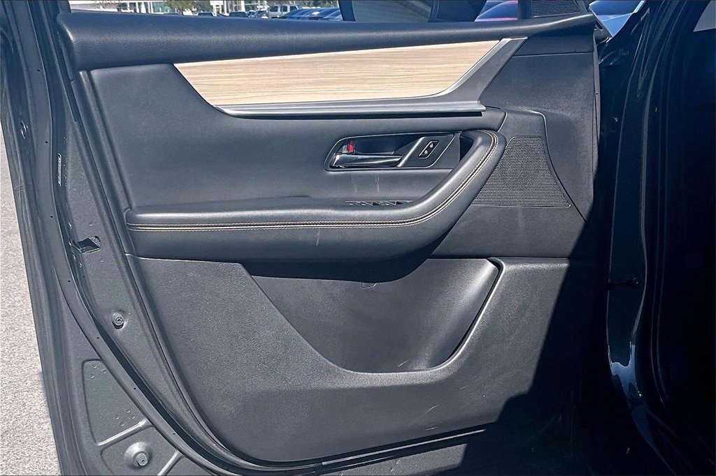 Used 2024 MAZDA CX-90 3.3 Turbo w/ Preferred Package image 17