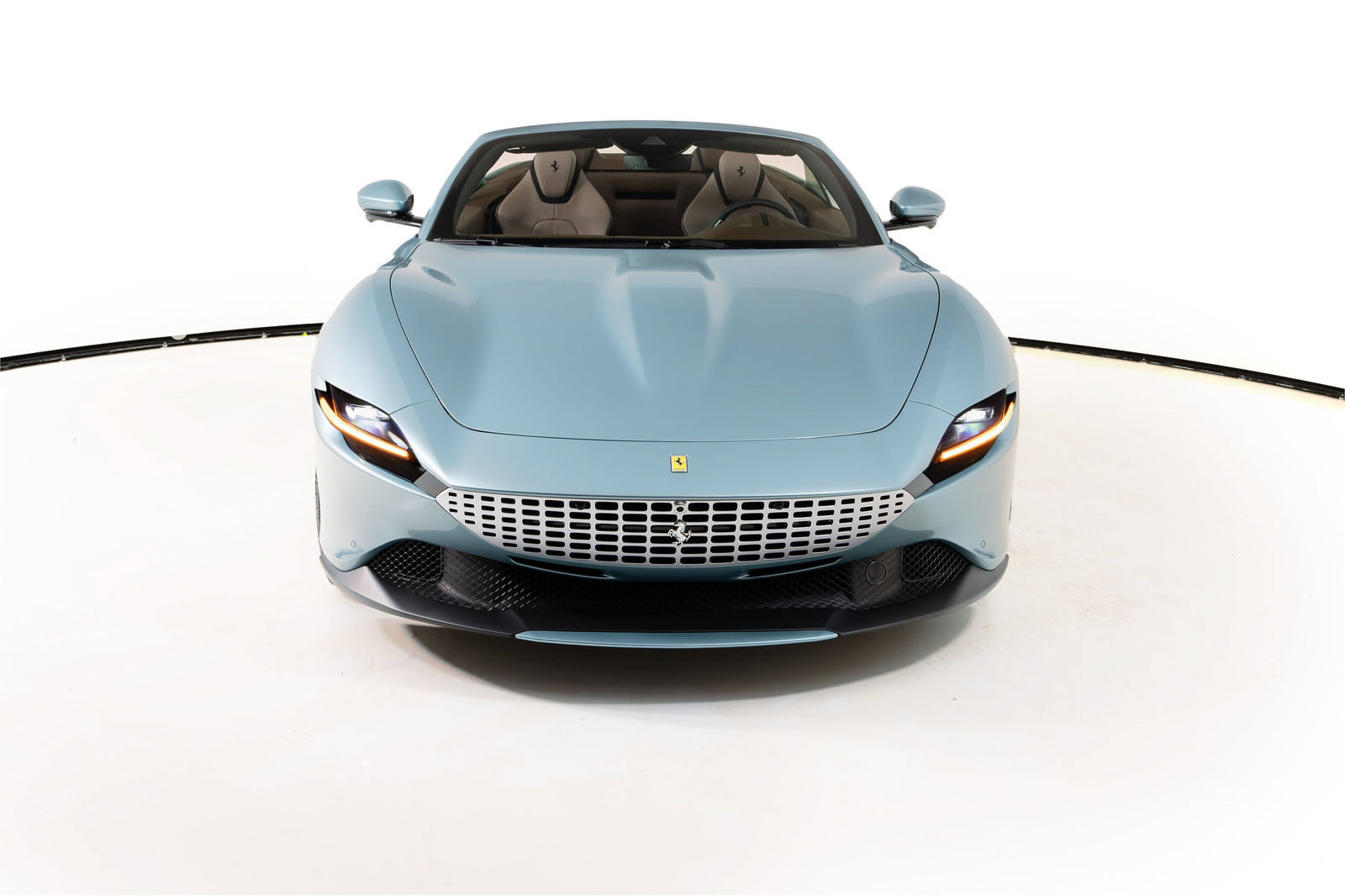 Certified 2025 Ferrari Roma Spider RWD image 10