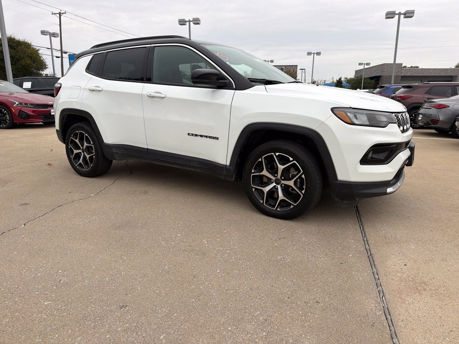Used 2025 Jeep Compass Limited AWD/4WD image 6