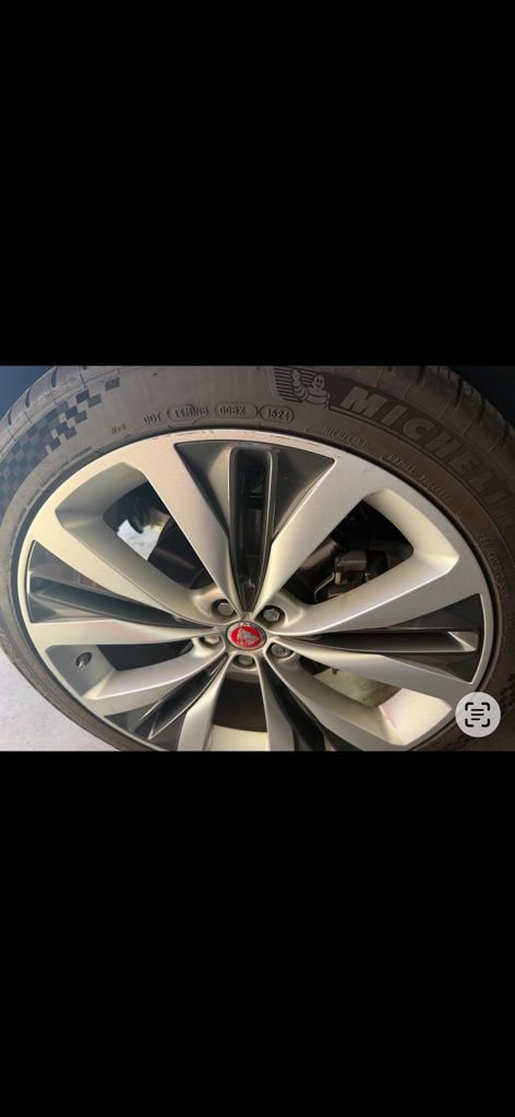 Used 2017 Jaguar F-PACE R-Sport AWD/4WD image 35