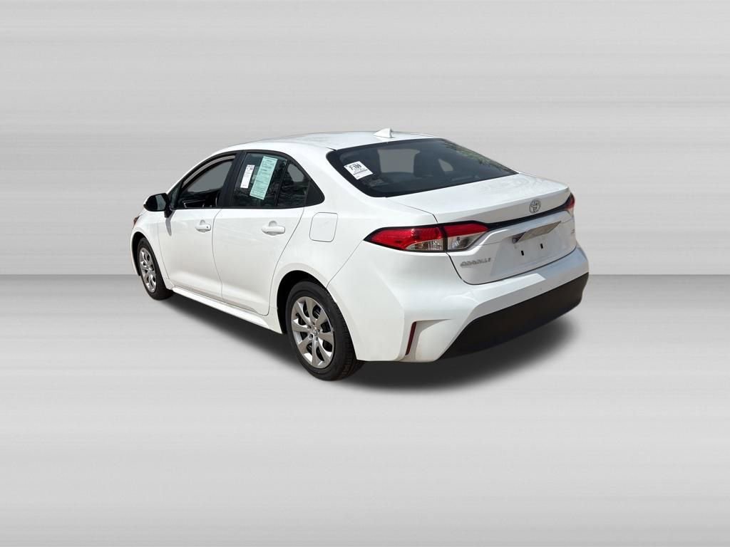 Used 2026 Toyota Corolla LE FWD image 7