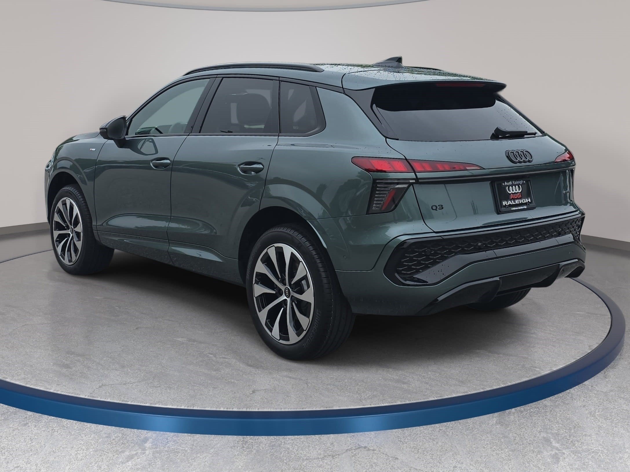 New 2026 Audi Q3 quattro 2.0T AWD/4WD image 7