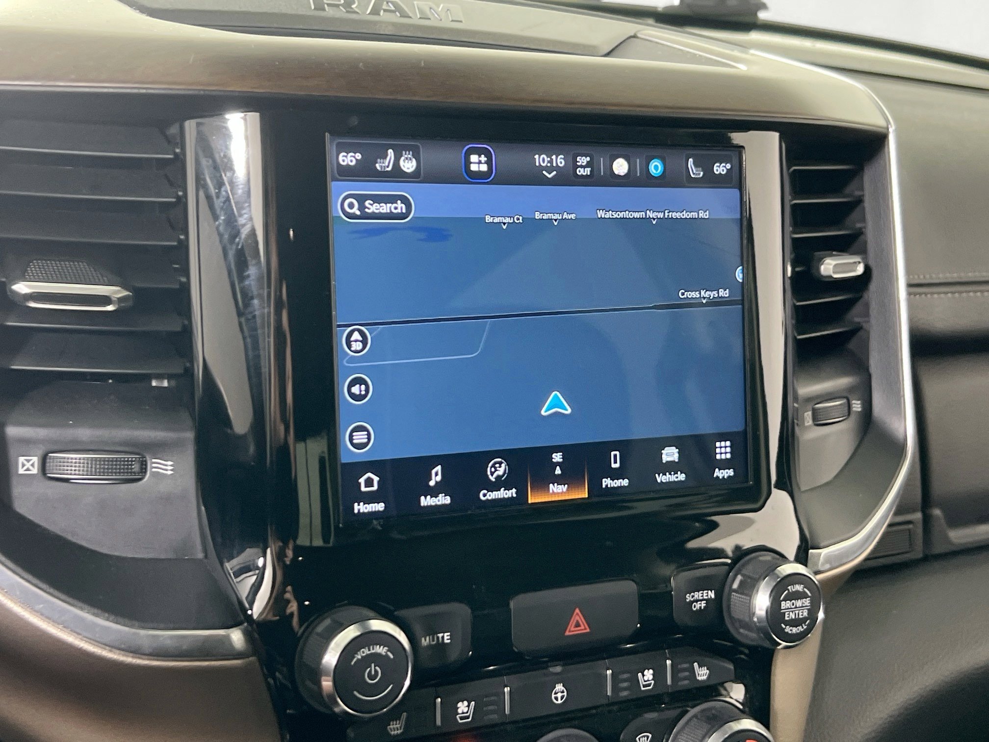 Used 2022 RAM 1500 Laramie image 13