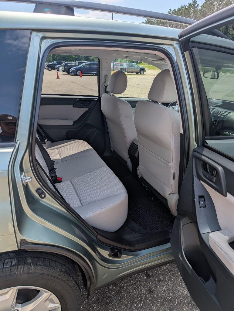 Used 2014 Subaru Forester 2.5i Premium w/ All-Weather Package image 19