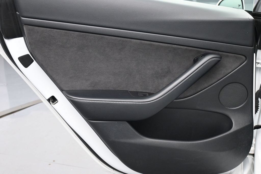 Used 2021 Tesla Model 3 Long Range AWD/4WD image 18
