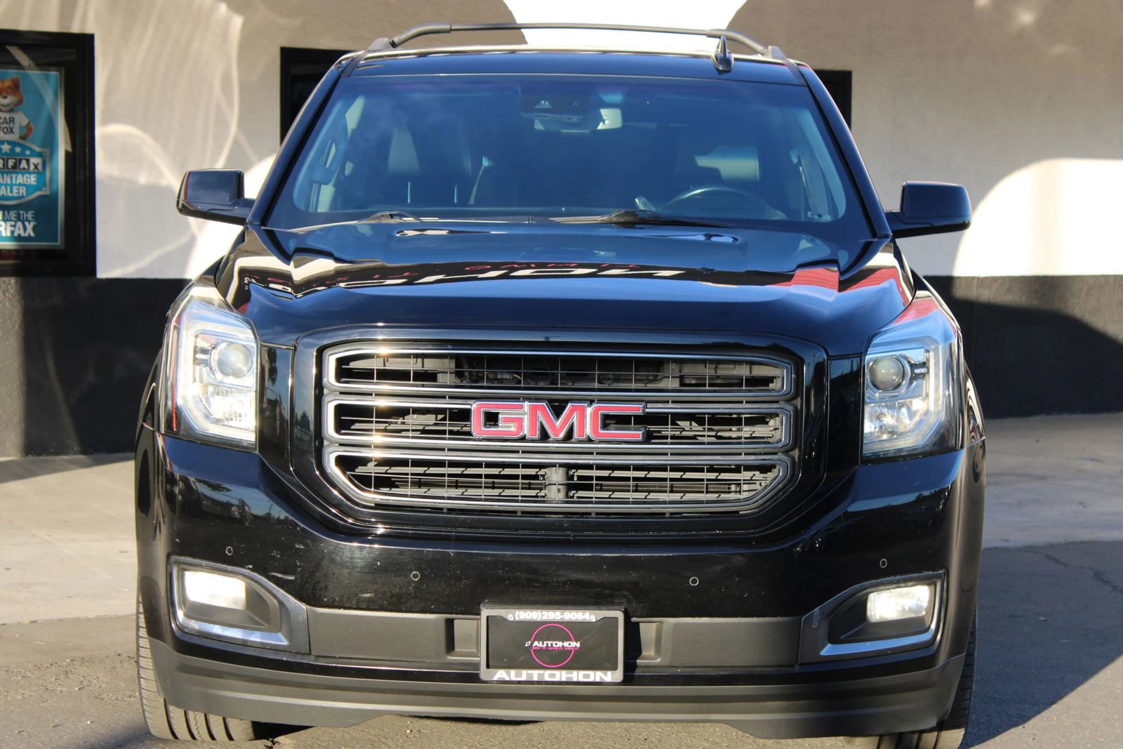 Used 2019 GMC Yukon XL SLT w/ Graphite Performance Edition image 6