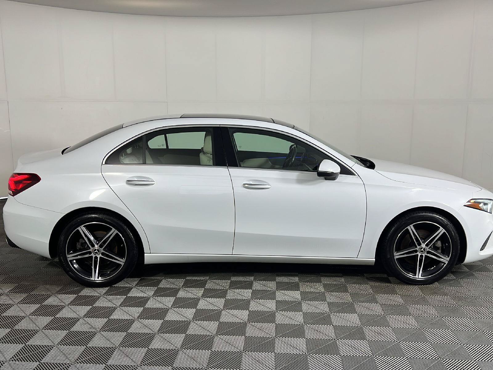 Used 2022 Mercedes-Benz A 220 4MATIC image 22
