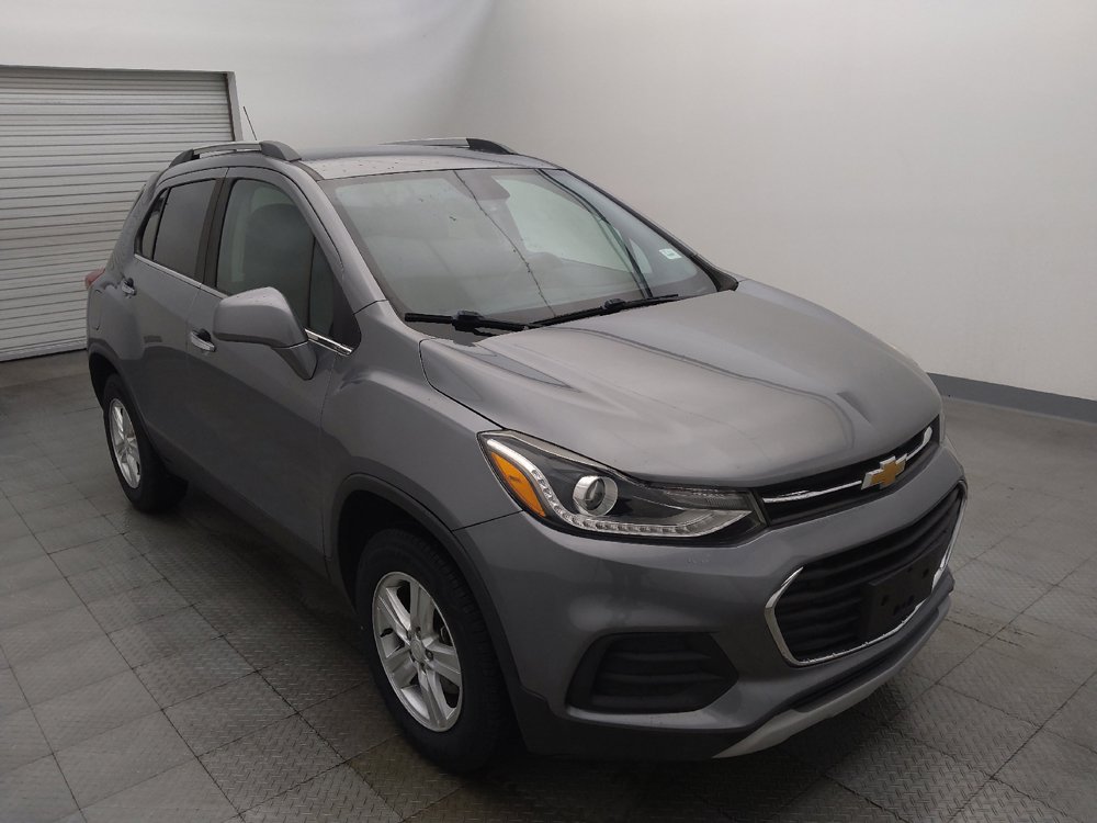 Used 2020 Chevrolet Trax LT w/ Driver Confidence Package AWD/4WD image 13