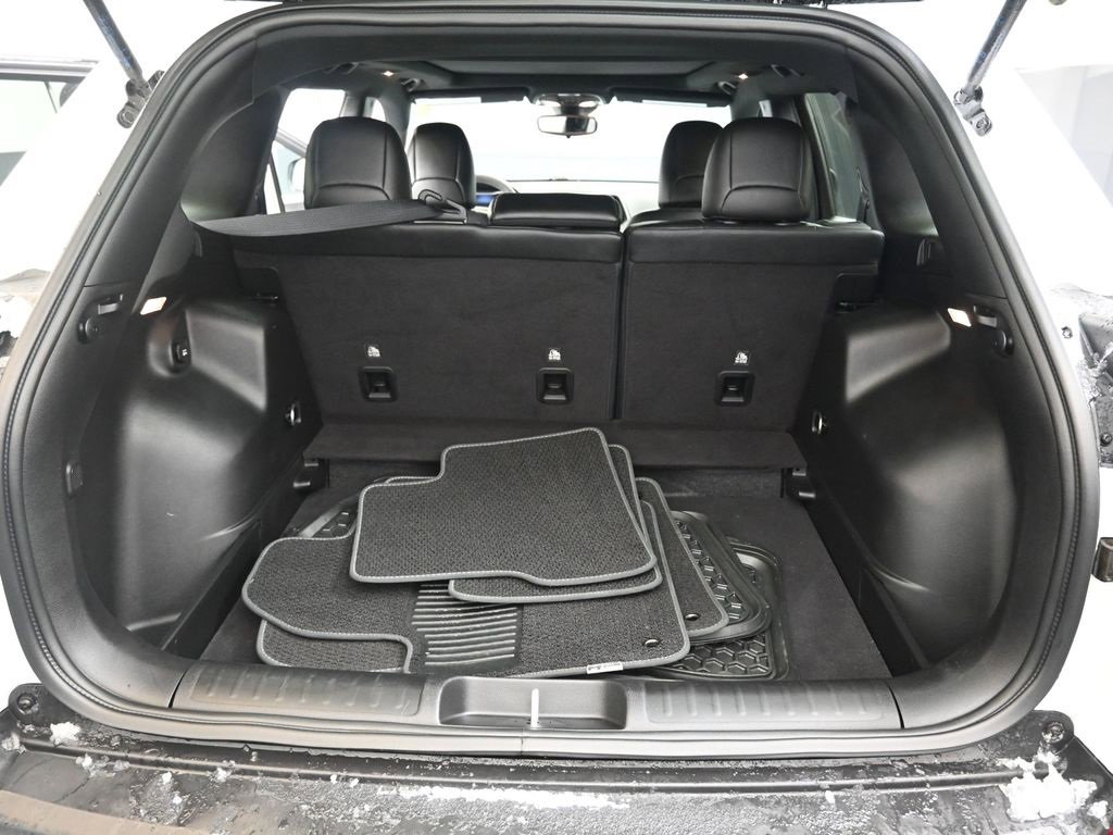 Used 2021 Jeep Cherokee Latitude Lux 80th Anniv w/ Quick Order Package 26U 80TH image 17