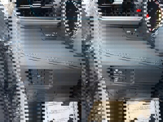 Used 2023 Toyota Highlander XLE image 27