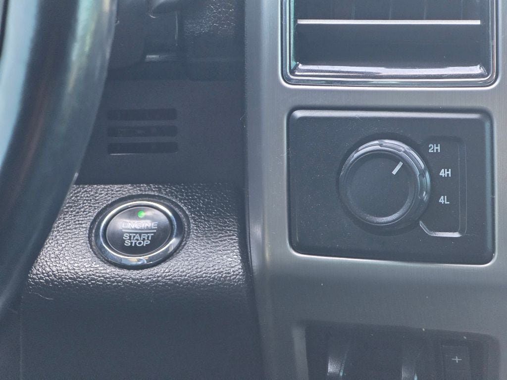 Used 2020 Ford F250 Platinum AWD/4WD image 16