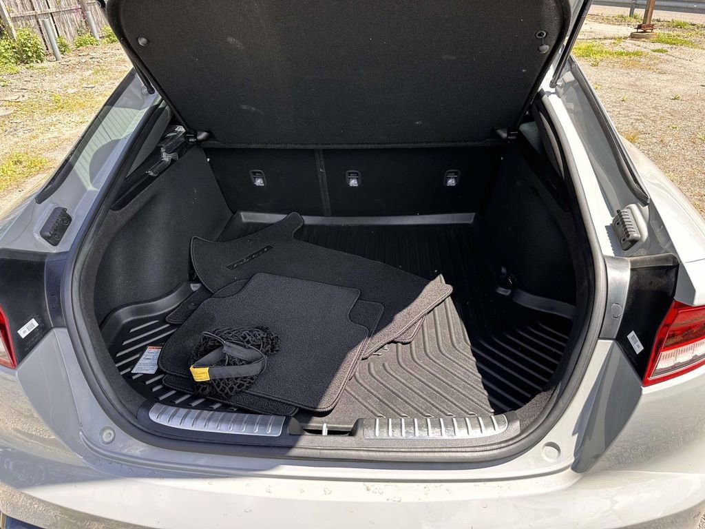 Used 2022 Kia Stinger GT1 w/ Red Interior Color Package AWD/4WD image 7