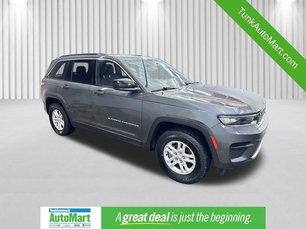 Certified 2024 Jeep Grand Cherokee Laredo w/ Trailer Tow Package image 1