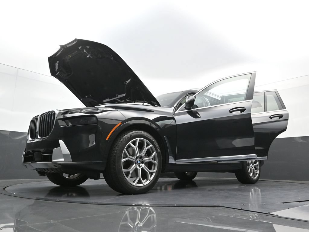 New 2026 BMW X7 xDrive40i w/ Executive Package AWD/4WD image 43