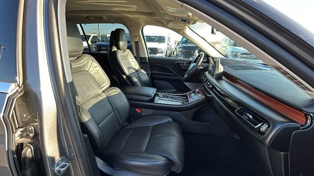 Used 2023 Lincoln Aviator Reserve w/ Equipment Group 201A image 11