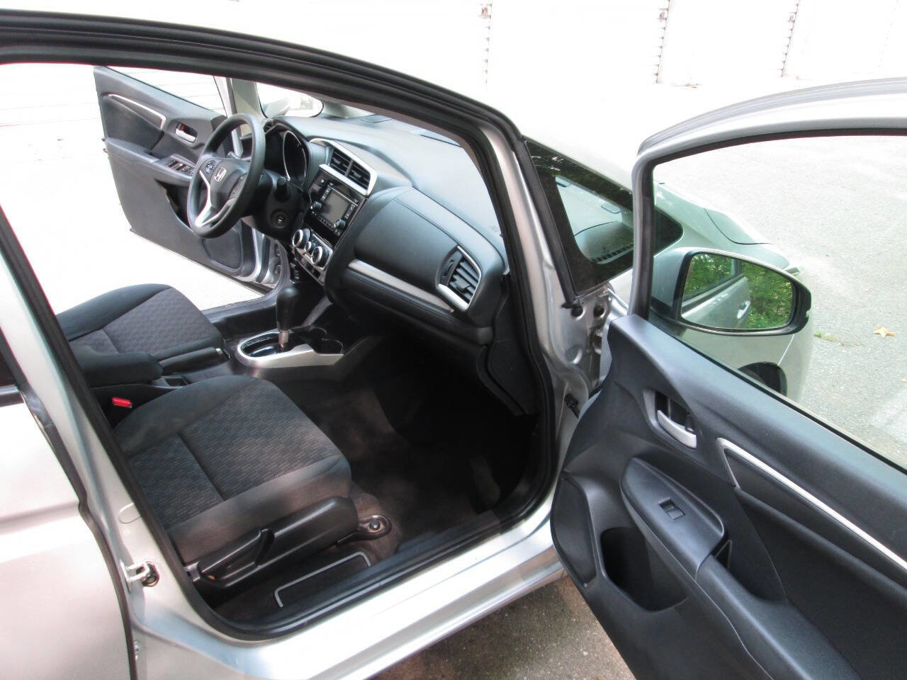 Used 2015 Honda Fit LX image 17