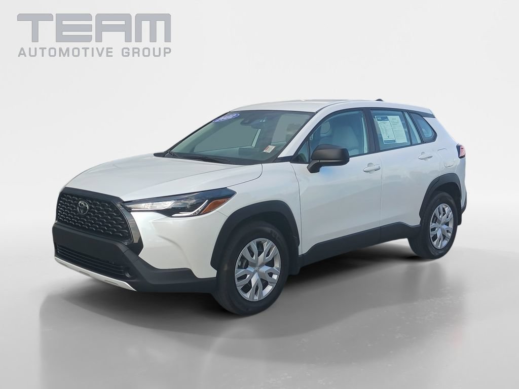 Used 2022 Toyota Corolla Cross L FWD image 3