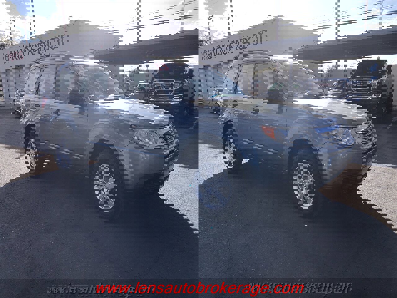 Used 2013 Subaru Forester 2.5X w/ Alloy Wheel Pkg AWD/4WD image 2