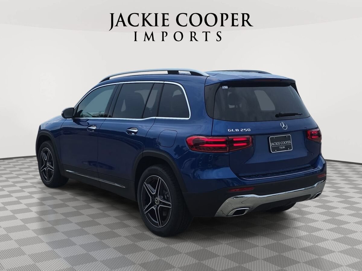 New 2026 Mercedes-Benz GLB 250 image 7