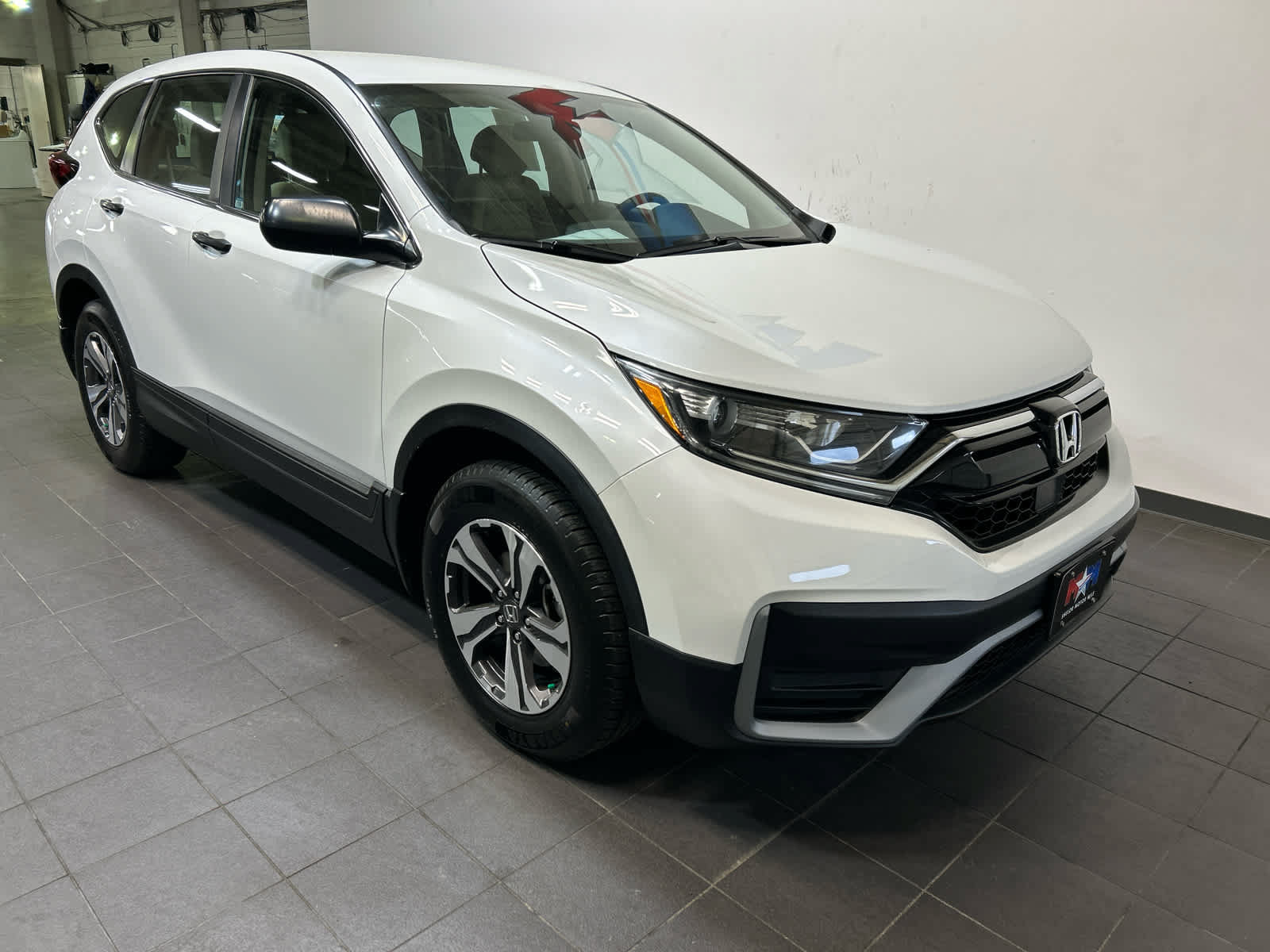 Used 2022 Honda CR-V LX image 2