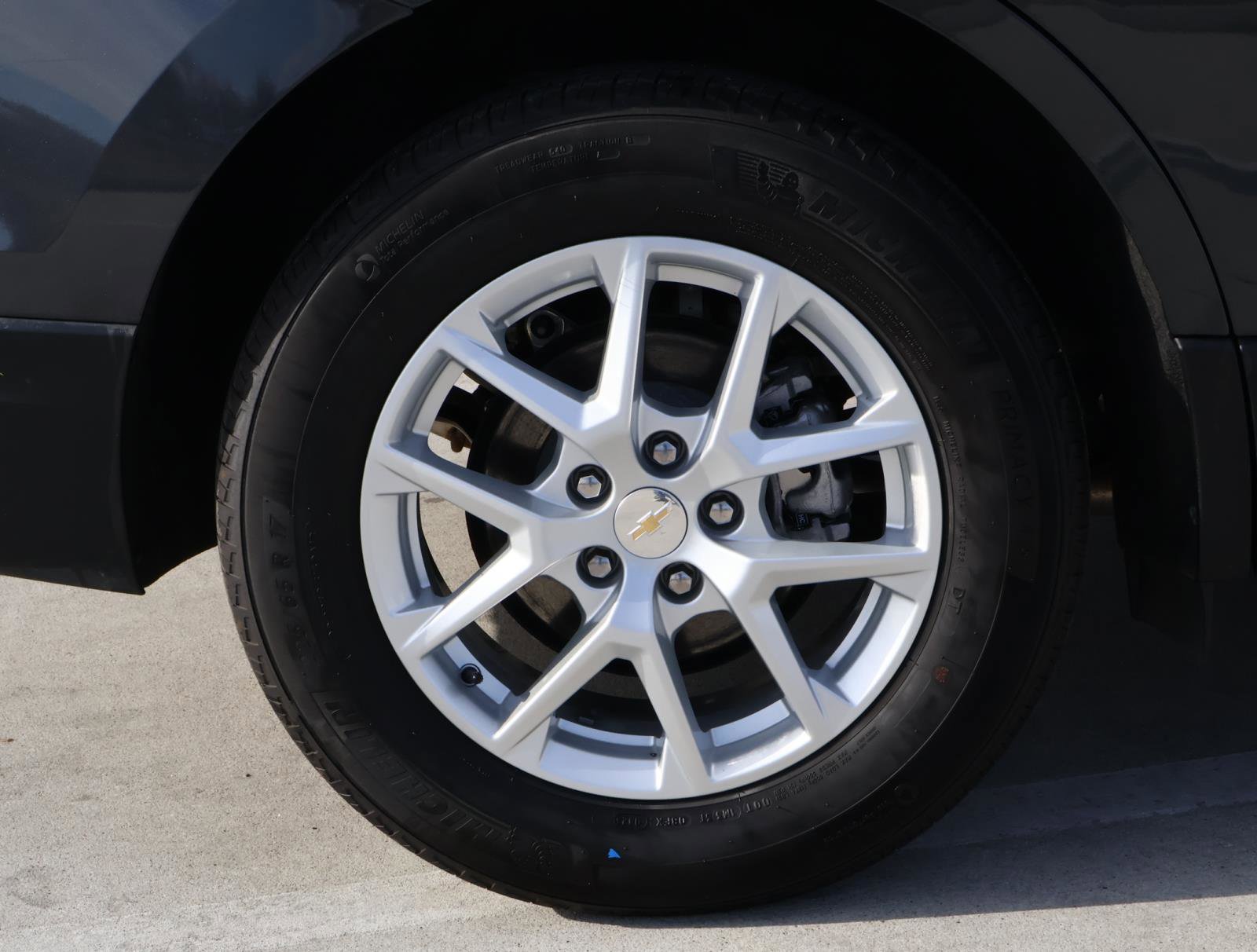 Used 2023 Chevrolet Equinox LT FWD image 8