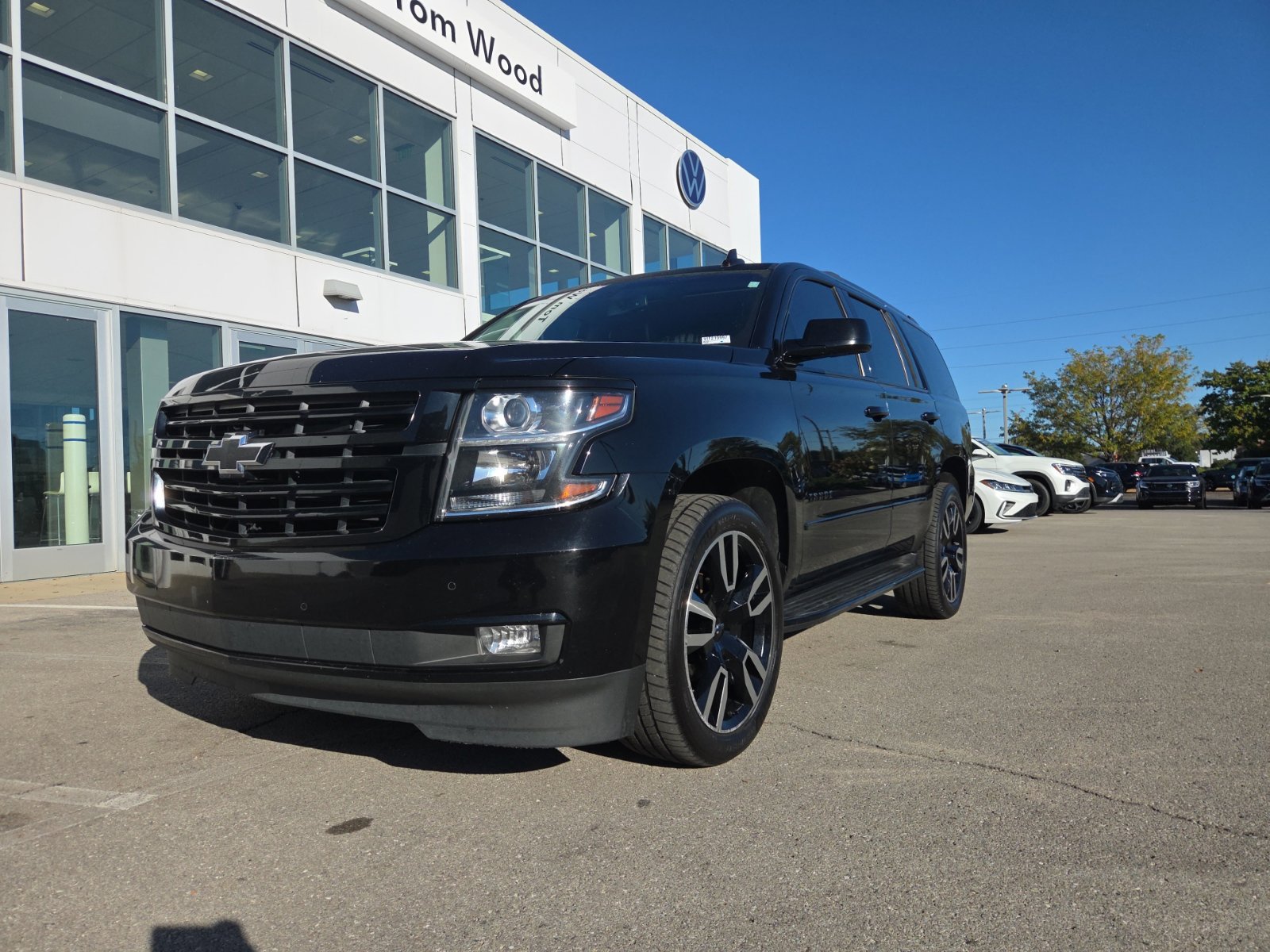 Used 2019 Chevrolet Tahoe Premier AWD/4WD image 16