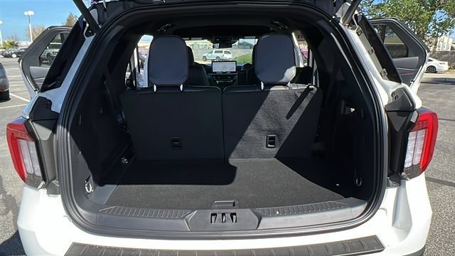 New 2026 Ford Explorer ST AWD/4WD image 13