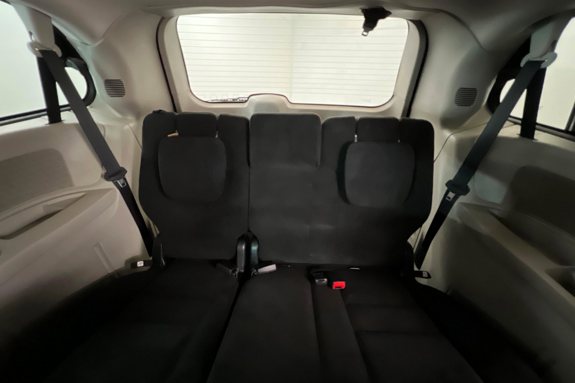 Used 2014 Dodge Grand Caravan American Value Package w/ UConnect Hands-Free Group image 21