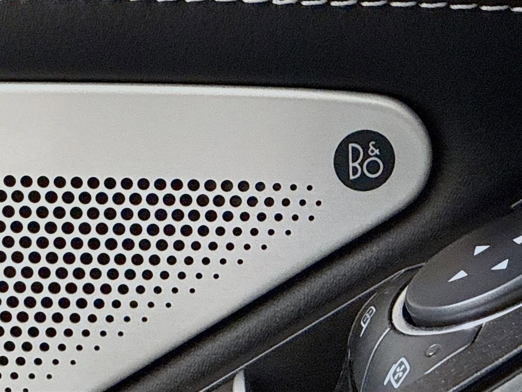 Used 2022 Ford Explorer ST w/ Equipment Group 401A image 19