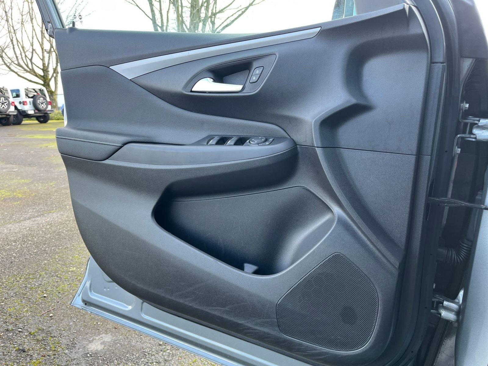 Used 2025 Buick Envista Preferred image 18