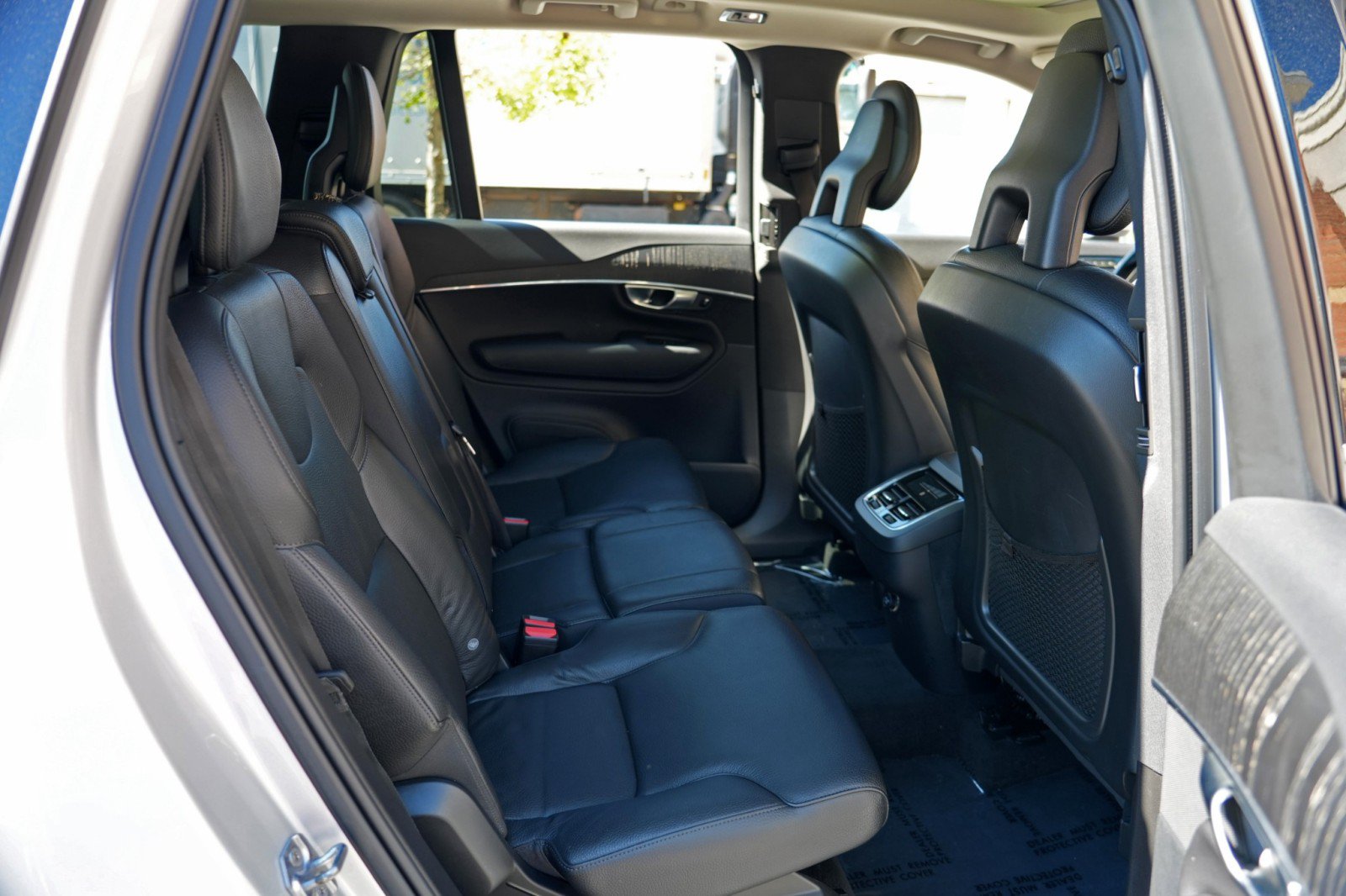 Used 2020 Volvo XC90 T6 Momentum AWD/4WD image 39