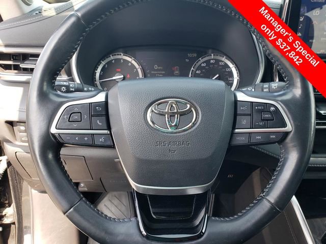 Used 2022 Toyota Highlander Platinum image 16