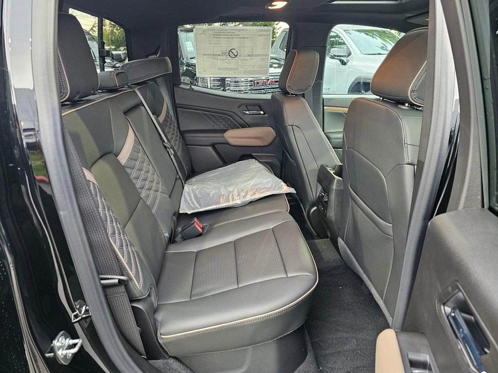 New 2026 GMC Canyon Denali image 12