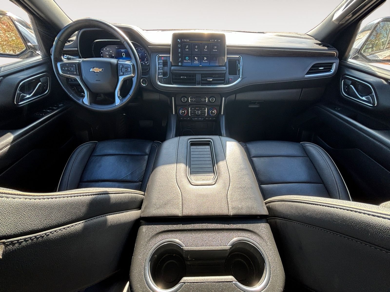 Used 2024 Chevrolet Tahoe Premier AWD/4WD image 10