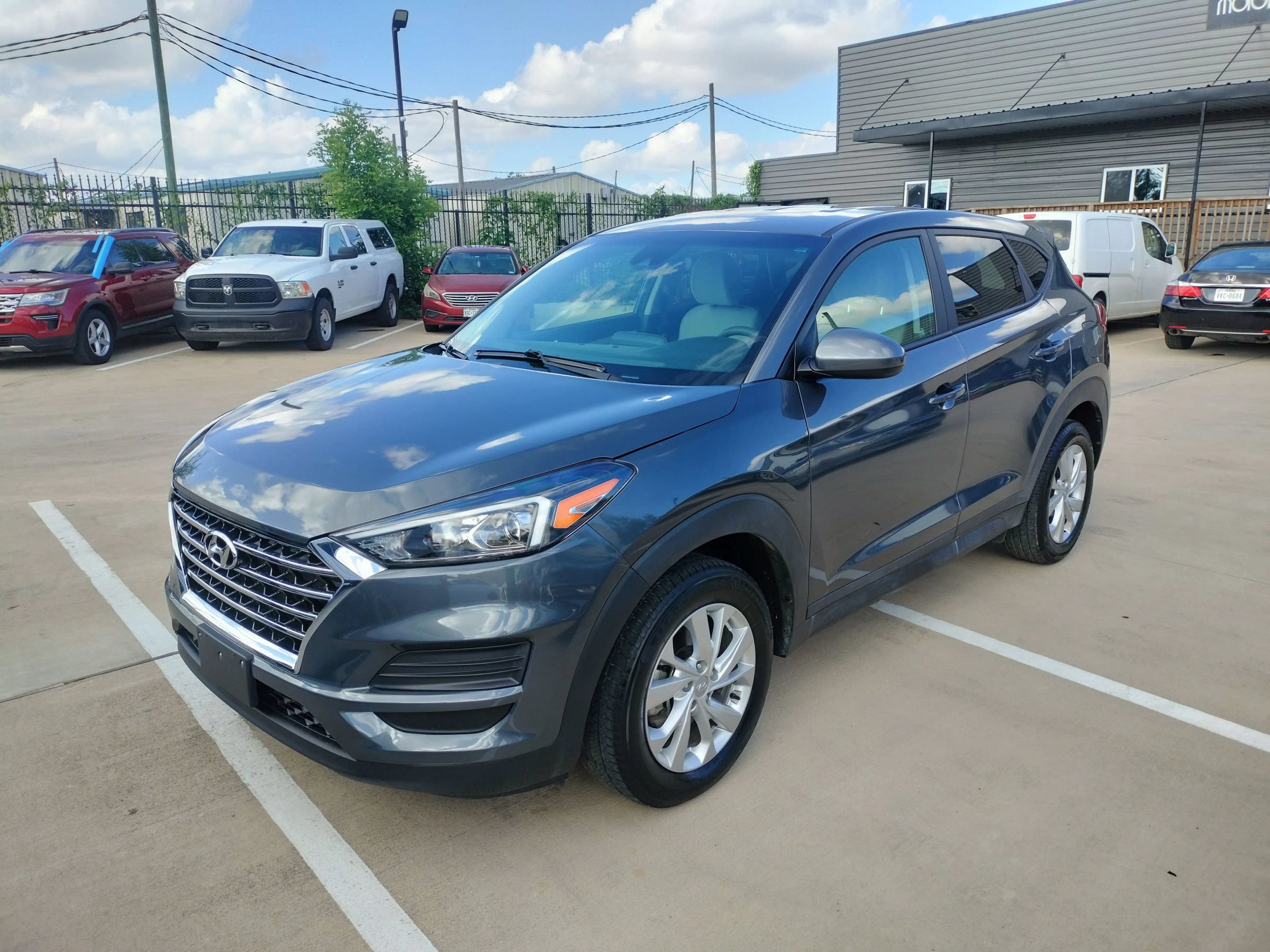 Used 2021 Hyundai Tucson SE FWD image 3