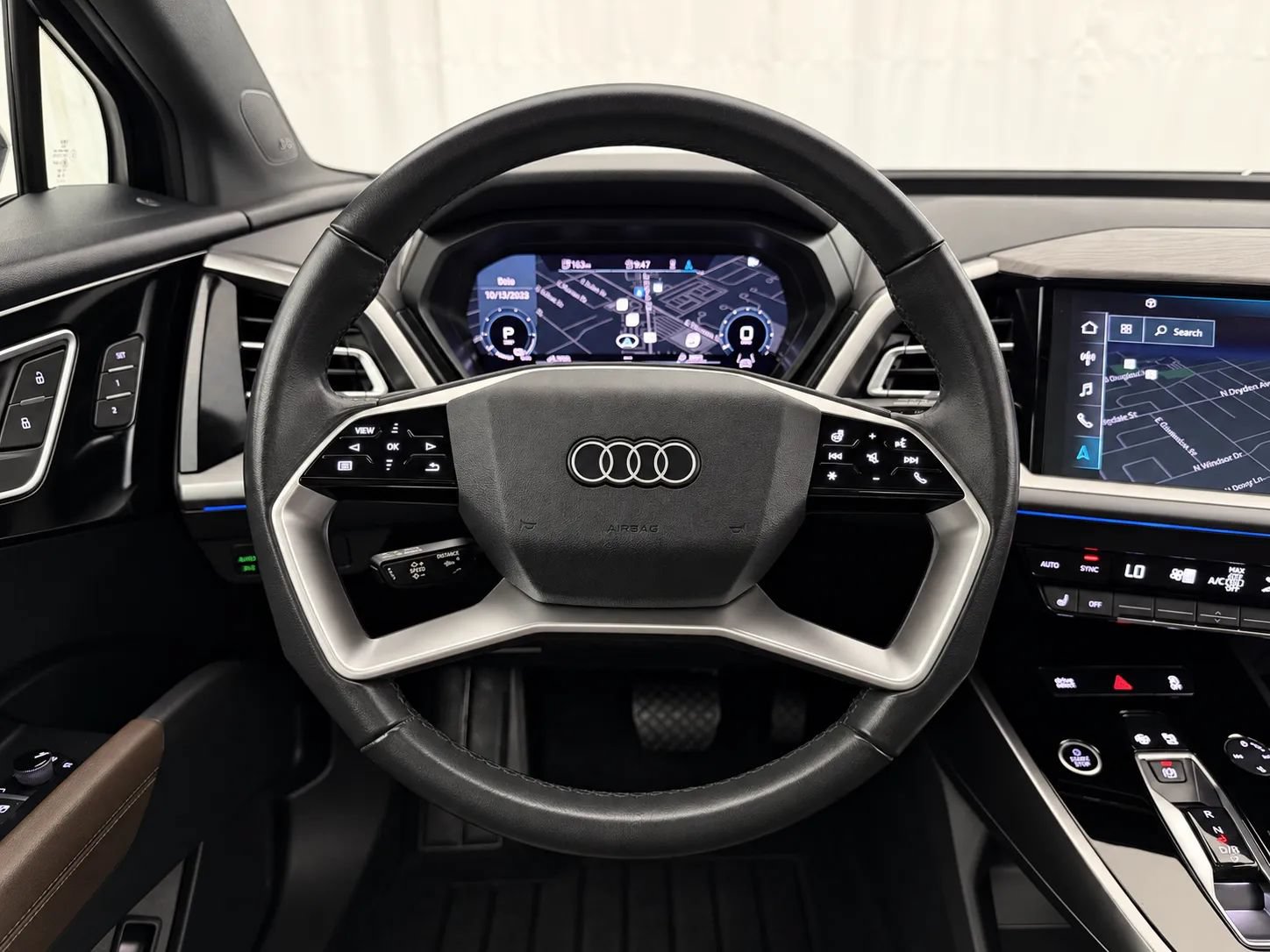 Used 2023 Audi Q4 e-tron Premium Plus w/ Premium Plus AWD/4WD image 11