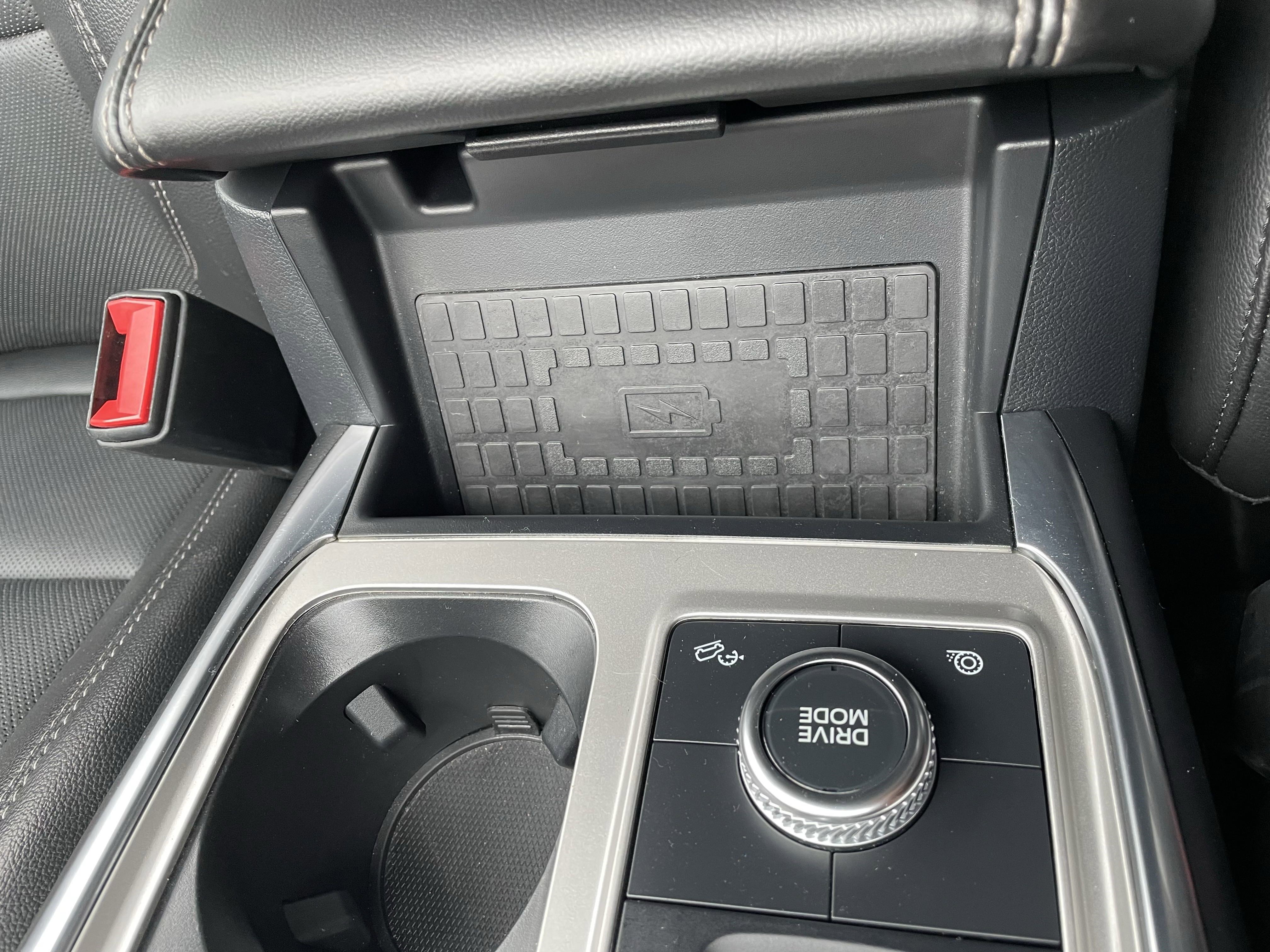 Used 2022 Ford Explorer Limited image 19