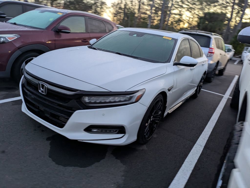 Used 2019 Honda Accord Touring image 3