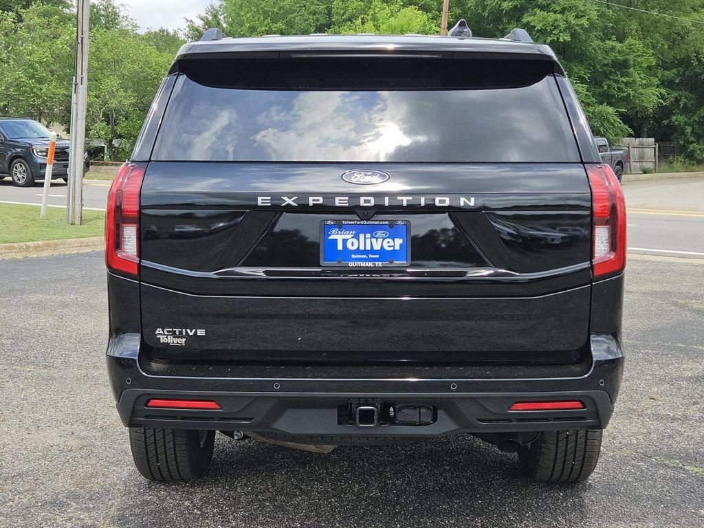 New 2026 Ford Expedition Active RWD image 8