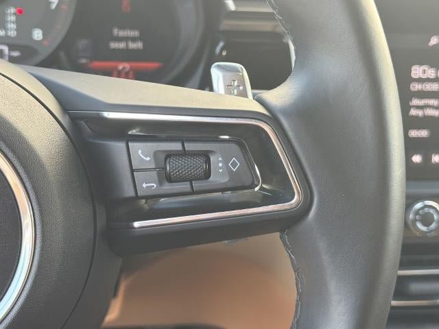 Used 2023 Porsche Macan AWD/4WD image 26