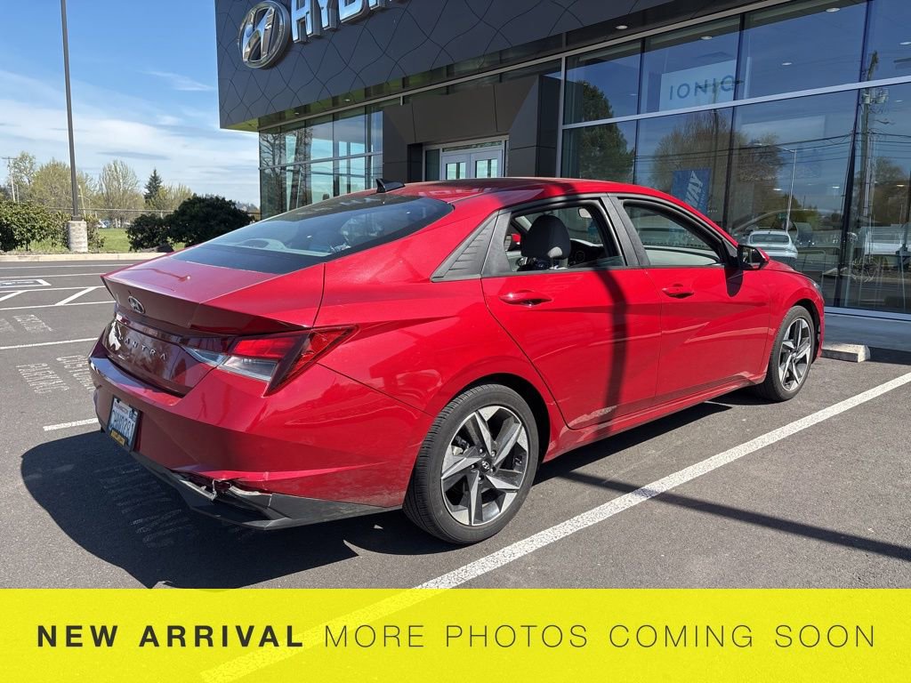 Used 2023 Hyundai Elantra SEL w/ Convenience Package image 6