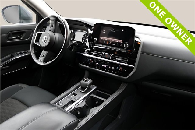 Used 2024 Nissan Pathfinder SV image 16