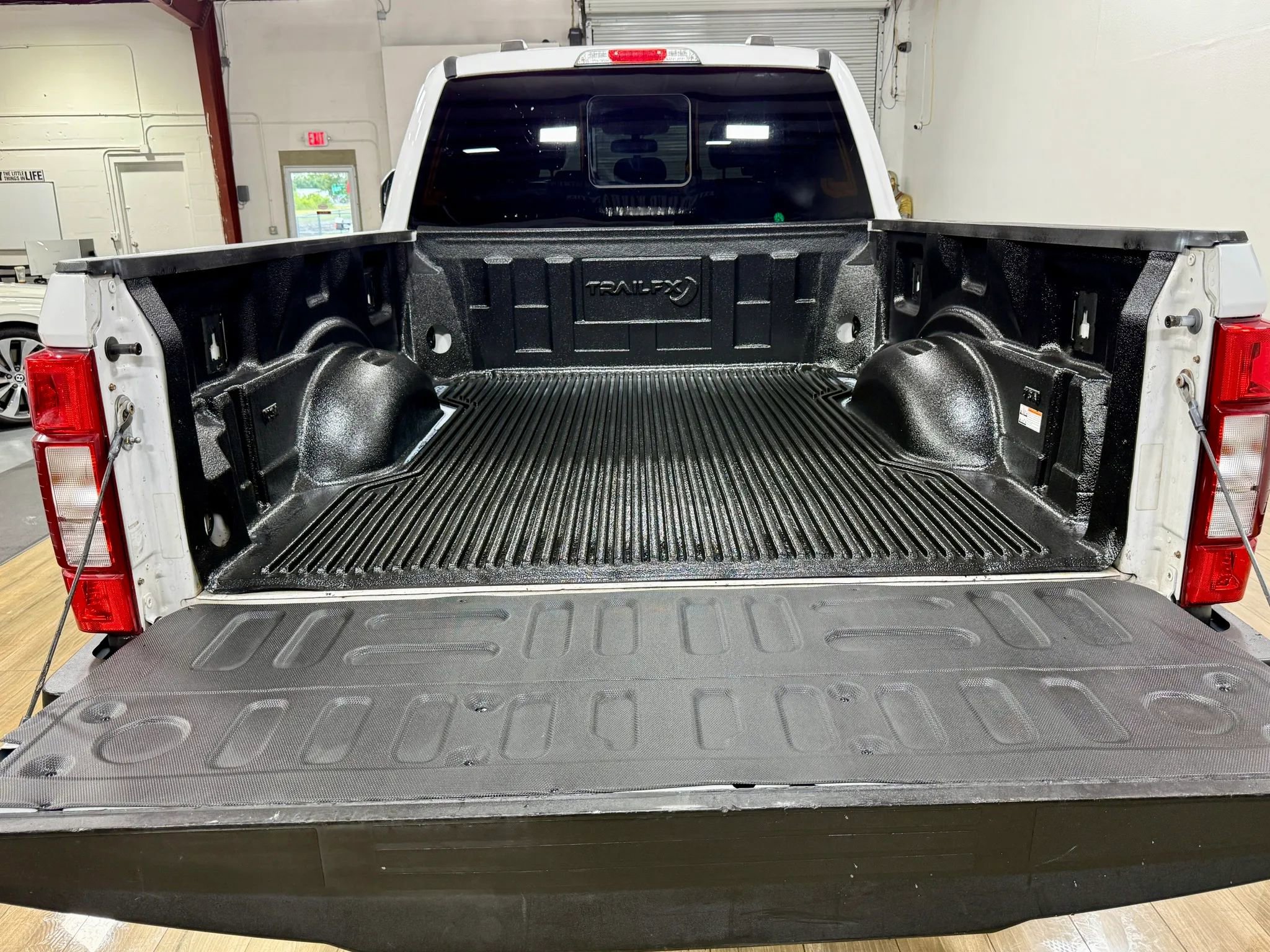 Used 2020 Ford F250 Lariat w/ Lariat Value Package AWD/4WD image 6