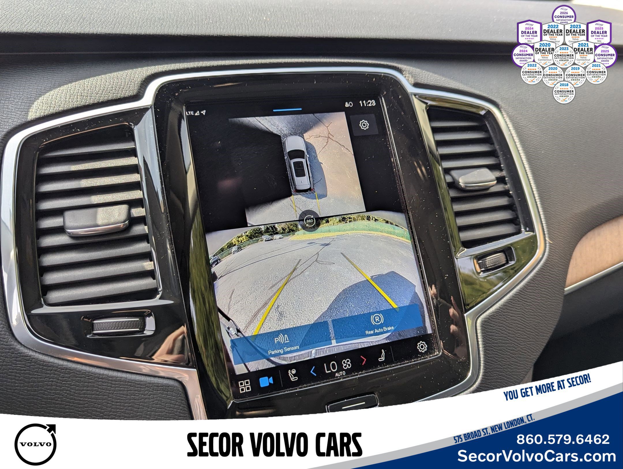 Certified 2024 Volvo XC90 T8 Plus w/ Protection Package Premier image 17