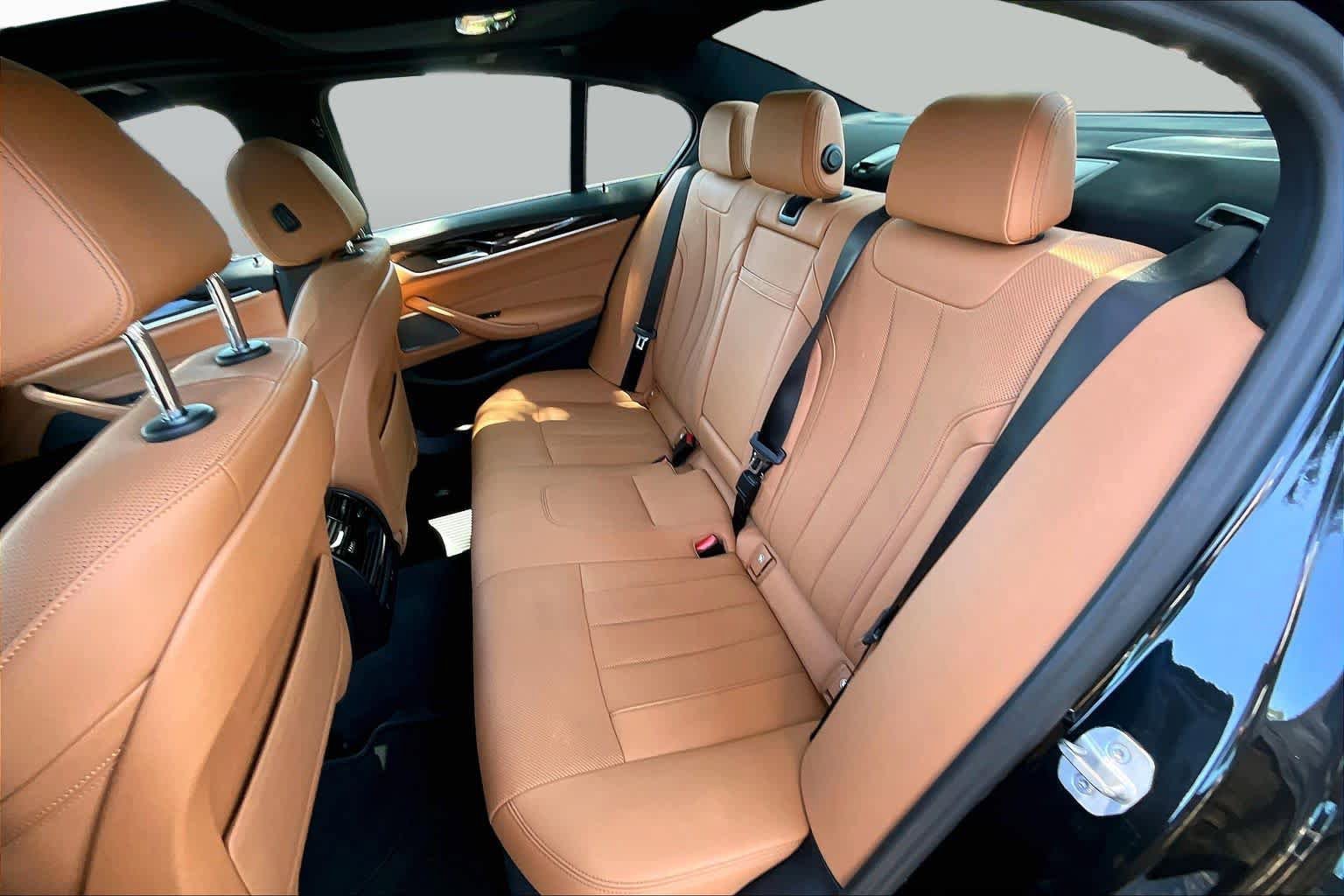 Certified 2023 BMW 530i w/ Premium Package RWD image 20