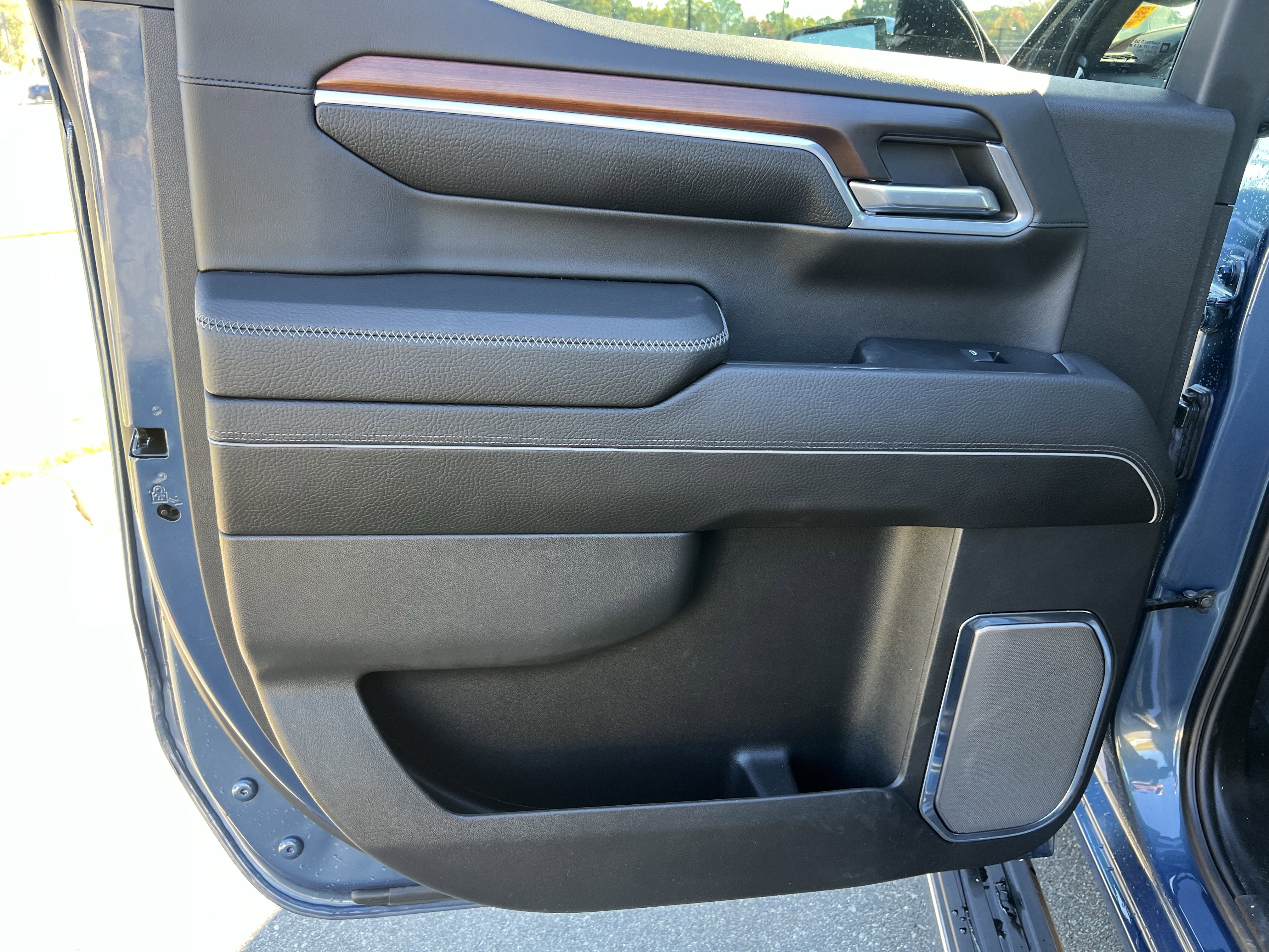 Used 2024 GMC Sierra 1500 Denali w/ Denali Reserve Package image 41